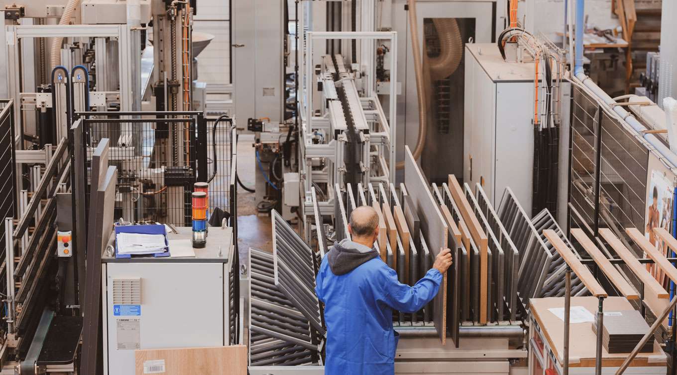 Produzione Mobili - stabilimento