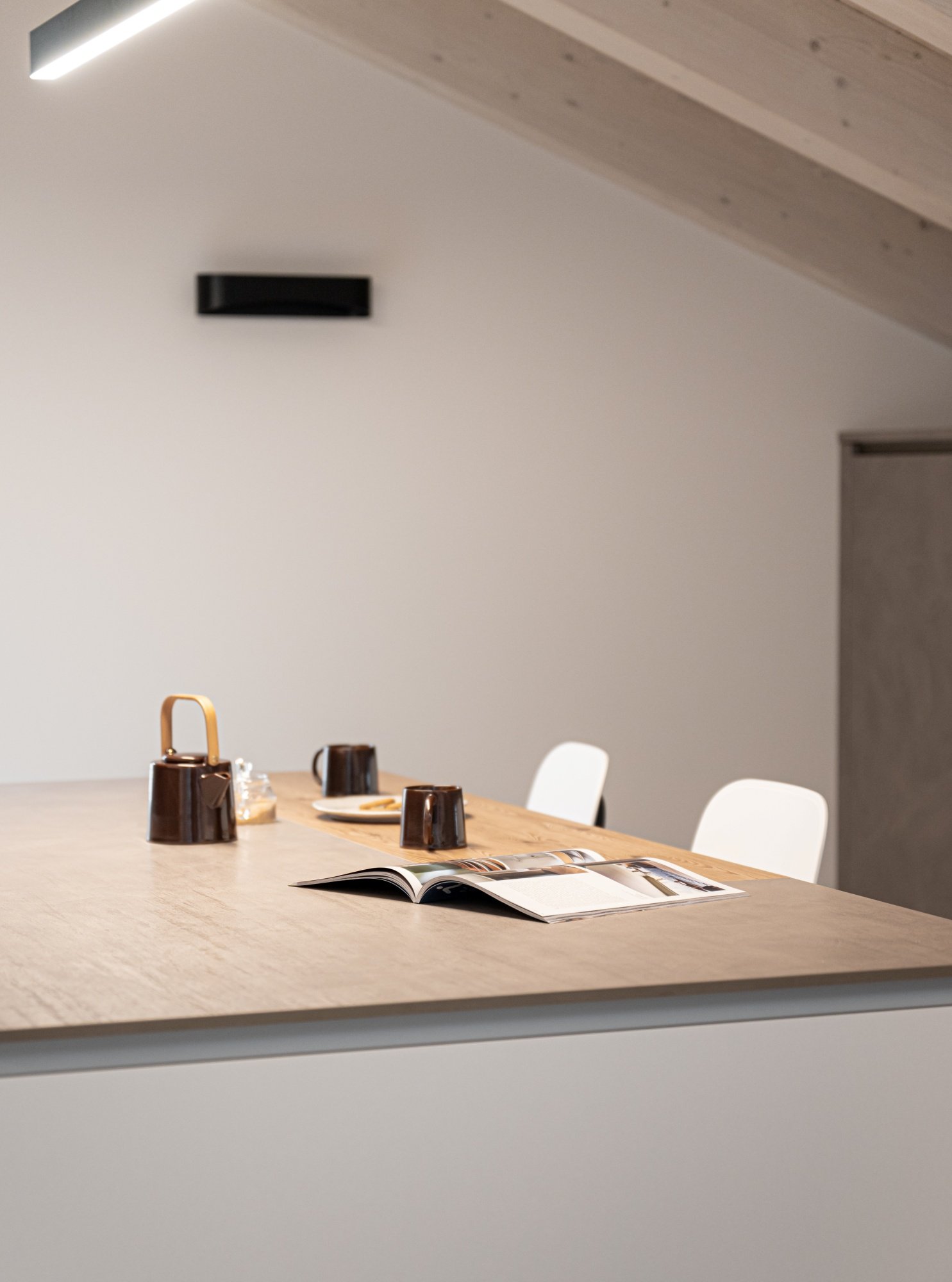 cucine-in-mansarde-moderne-16